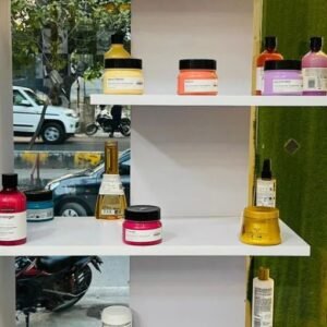 F R Creative Unisex Salon & Academy